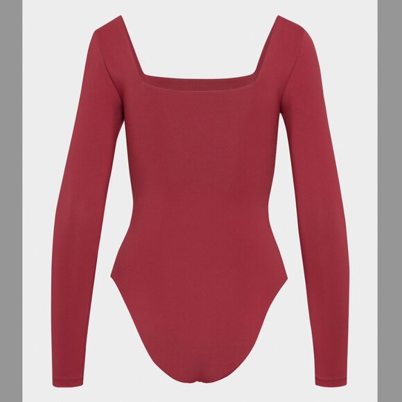 Contour Cheeky Squareneck Longsleeve Bodysuit - Picture 7 of 7